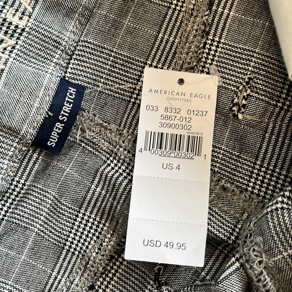 New Women’s size for American Eagle high-rise plaid miniskirt - Picture 4 of 7